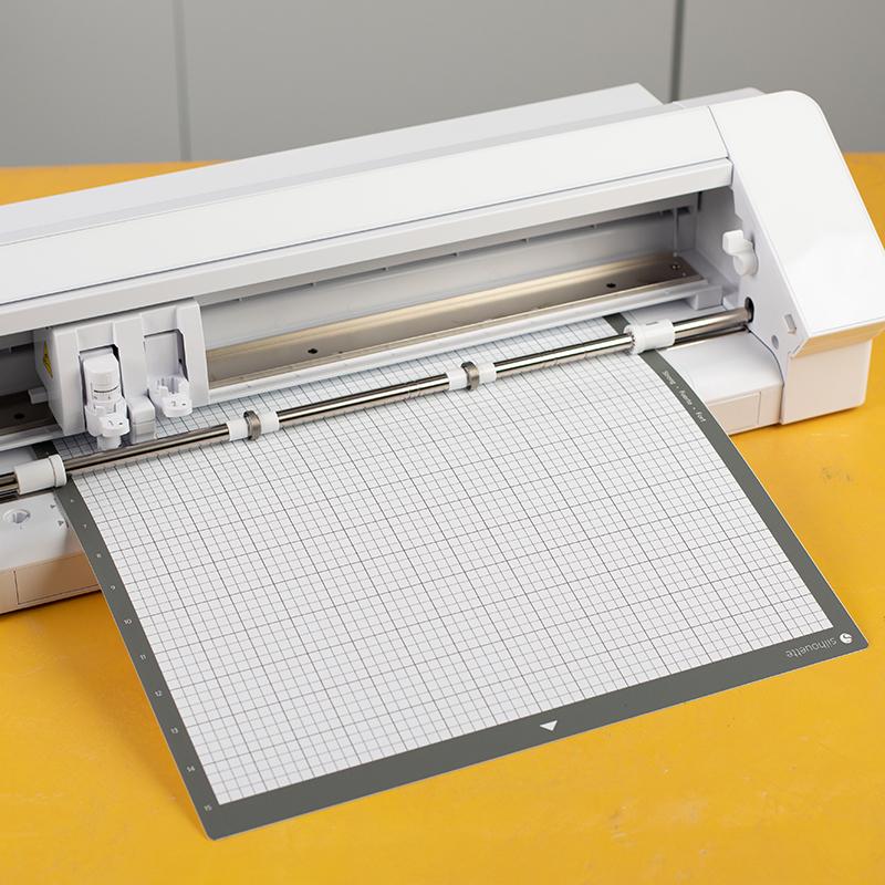 CAMEO Plus Cutting Mat - Strong Tack - Silhouette Canada
